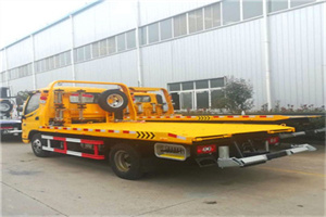 颛桥镇附近拖车救援搭电